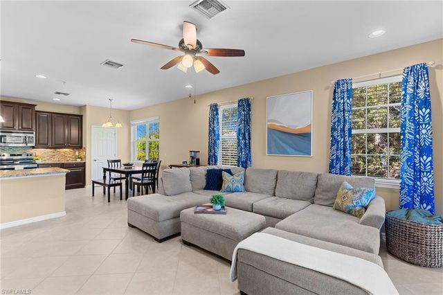 5790 Harbour Club RD # 201, Fort Myers, FL 33919