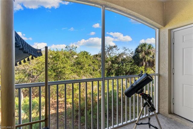 5790 Harbour Club RD # 201, Fort Myers, FL 33919