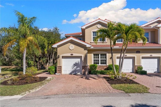 5790 Harbour Club RD # 201, Fort Myers, FL 33919