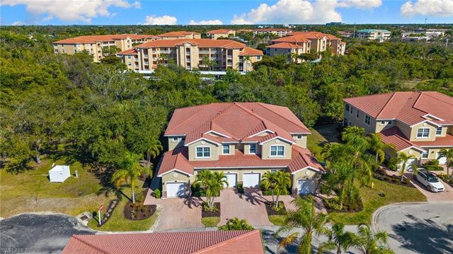 5790 Harbour Club RD # 201, Fort Myers, FL 33919