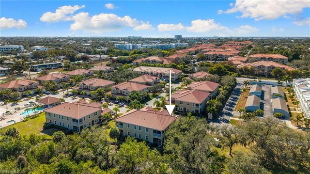 5790 Harbour Club RD # 201, Fort Myers, FL 33919