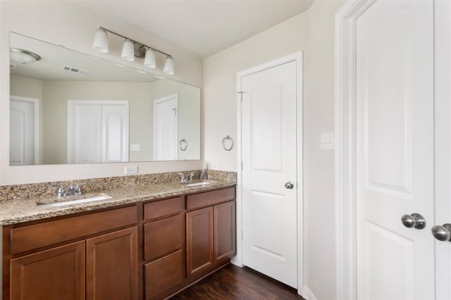 116 Meadow Lake Drive, Navasota, TX 77868