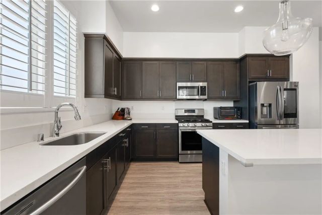 8336 N Peyton Way, West Hills, CA 91304