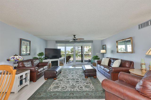 1581 GULF BOULEVARD 103N, Clearwater Beach, FL 33767