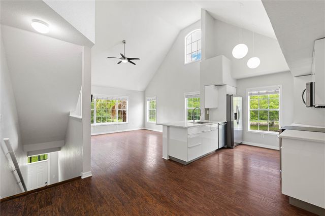 9412 LAKE CHASE ISLAND WAY 9412, Tampa, FL 33626