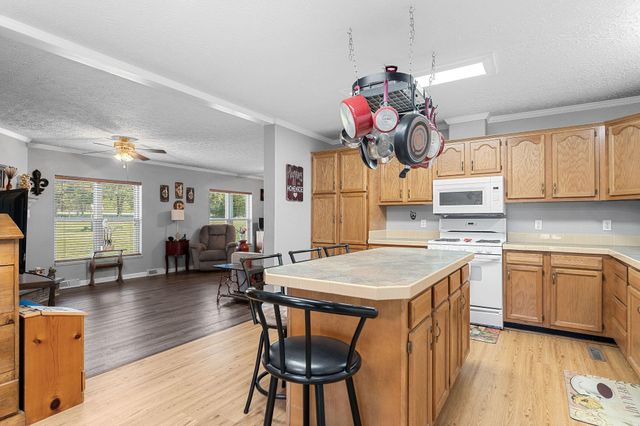 2878 W State Highway H, Shell Knob, MO 65747