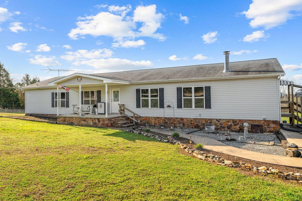 2878 W State Highway H, Shell Knob, MO 65747