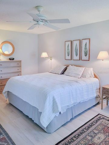 5018 MARSHFIELD ROAD 28, Sarasota, FL 34235