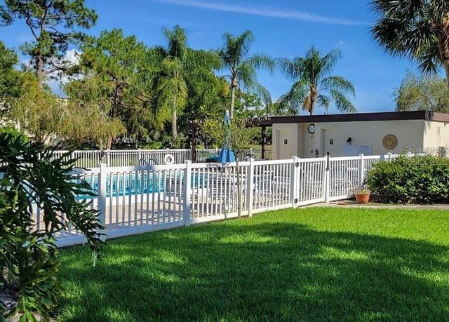 5018 MARSHFIELD ROAD 28, Sarasota, FL 34235