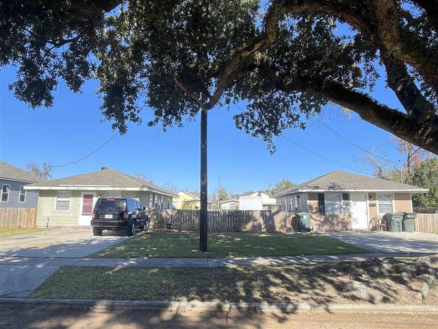 715 Live Oak Street, Lake Charles, LA 70601