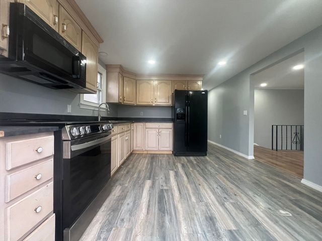 62 Jessie Ave 2, Attleboro, MA 02703