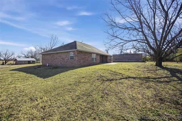 15315 N 247th Road, Okmulgee, OK 74447