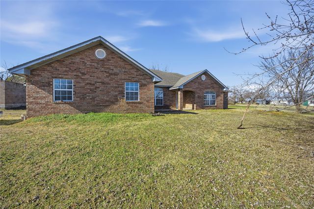 15315 N 247th Road, Okmulgee, OK 74447