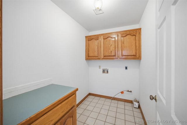 15315 N 247th Road, Okmulgee, OK 74447