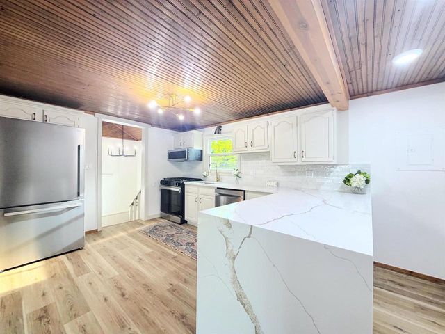 N6515 LAURMAR LANE, Oneida, WI 54155