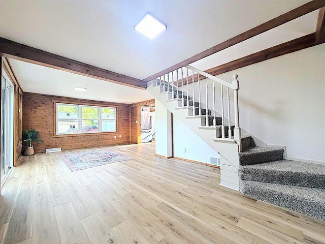 N6515 LAURMAR LANE, Oneida, WI 54155