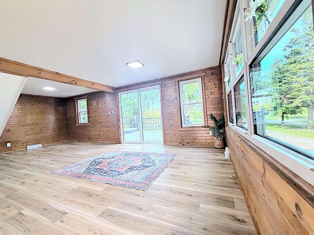 N6515 LAURMAR LANE, Oneida, WI 54155