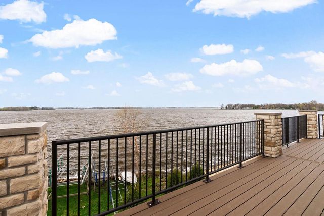 204 Lakeview Lane, Beaver Dam, WI 53916