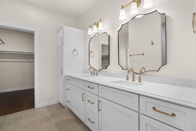 204 Lakeview Lane, Beaver Dam, WI 53916