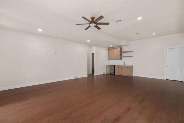 204 Lakeview Lane, Beaver Dam, WI 53916