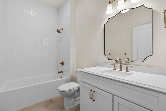 204 Lakeview Lane, Beaver Dam, WI 53916