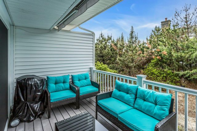 281 Dune Road 18a, Westhampton Beach, NY 11978