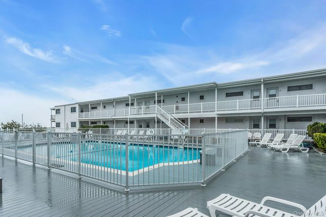 281 Dune Road 18a, Westhampton Beach, NY 11978