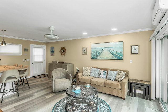 281 Dune Road 18a, Westhampton Beach, NY 11978
