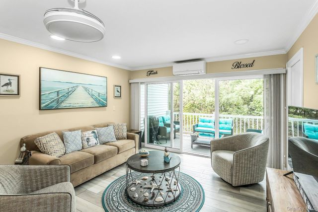 281 Dune Road 18a, Westhampton Beach, NY 11978