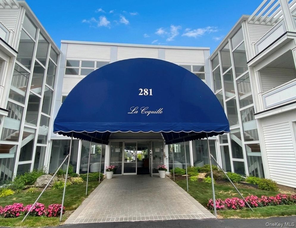 281 Dune Road 18a, Westhampton Beach, NY 11978