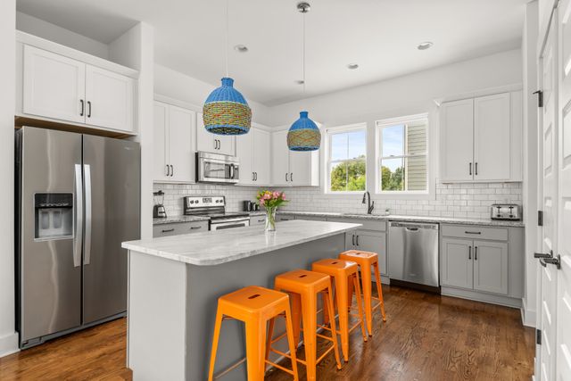 1027 E Trinity Ln Apt 6, Nashville, TN 37216