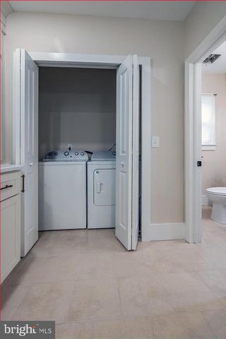 245 E KNIGHT AVE, Collingswood, NJ 08108