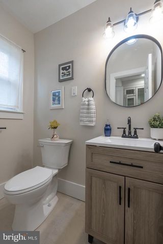 245 E KNIGHT AVE, Collingswood, NJ 08108