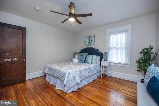 245 E KNIGHT AVE, Collingswood, NJ 08108