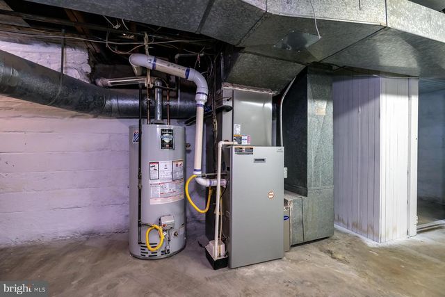 245 E KNIGHT AVE, Collingswood, NJ 08108