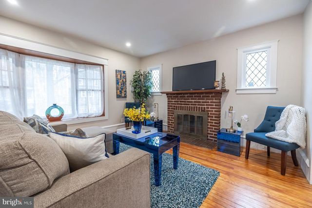 245 E KNIGHT AVE, Collingswood, NJ 08108