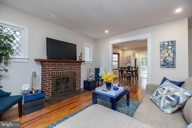 245 E KNIGHT AVE, Collingswood, NJ 08108