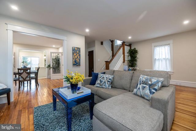 245 E KNIGHT AVE, Collingswood, NJ 08108