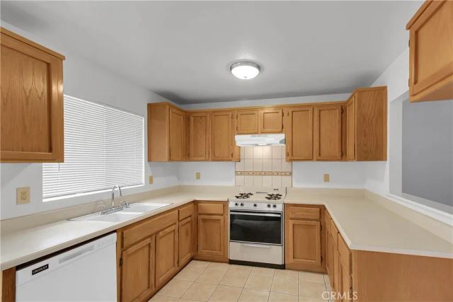 10857 Mountain View Avenue, Loma Linda, CA 92354