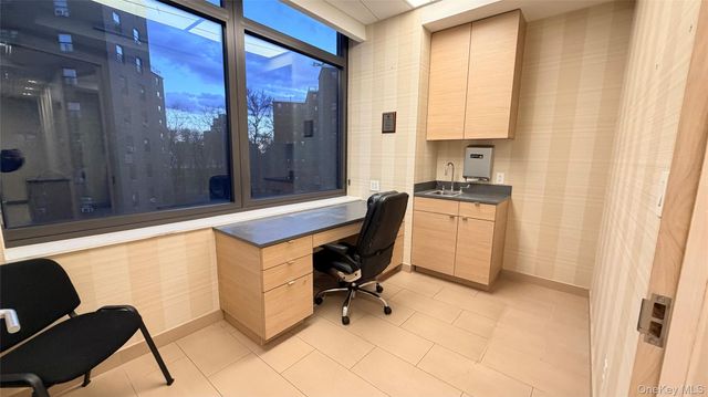 39-16 Prince Street 253, Flushing, NY 11354