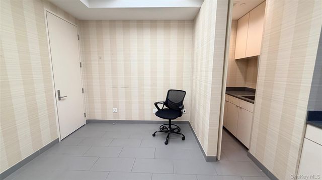 39-16 Prince Street 253, Flushing, NY 11354