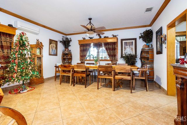 28345 Gardner Field Road, Taft, CA 93268