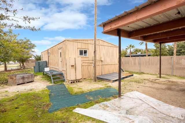 28345 Gardner Field Road, Taft, CA 93268