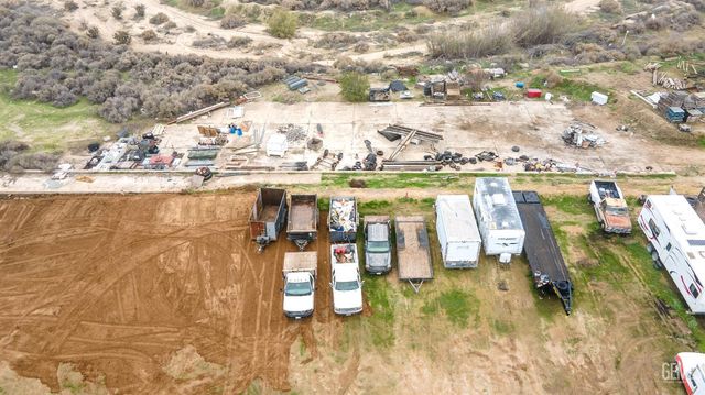 28345 Gardner Field Road, Taft, CA 93268