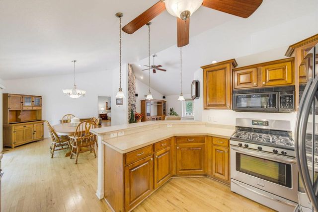 W152S7689 Mystic DRIVE, Muskego, WI 53150