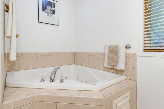 W152S7689 Mystic DRIVE, Muskego, WI 53150