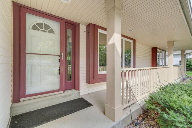 W152S7689 Mystic DRIVE, Muskego, WI 53150
