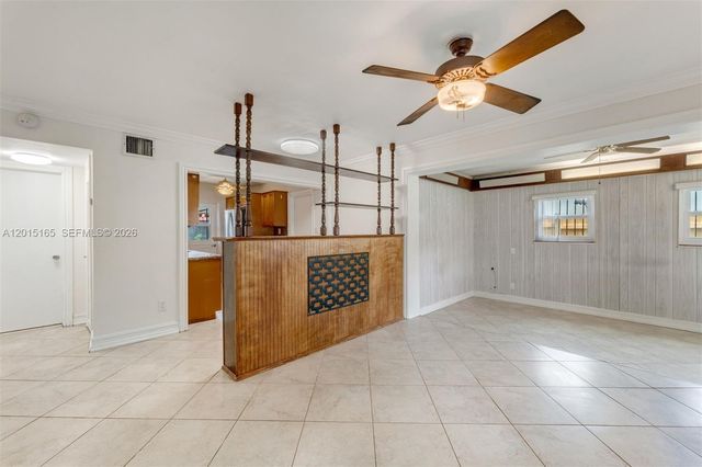 2674 W 8th Ct, Hialeah, FL 33010