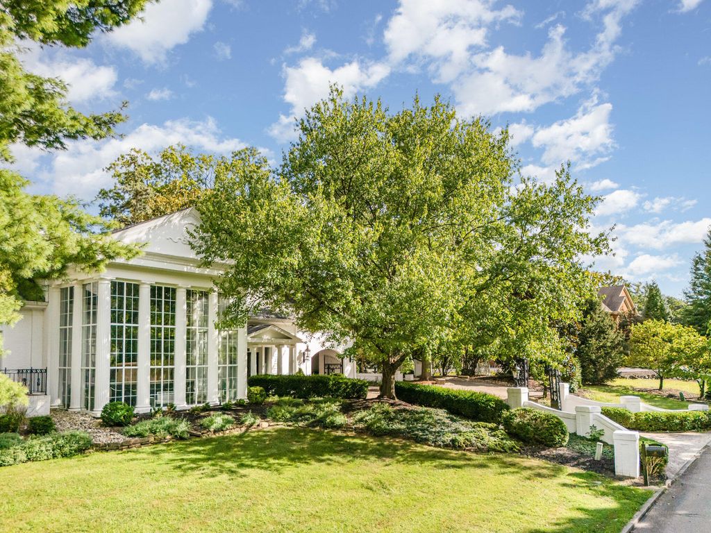 38 Walker Road, Fort Thomas, KY 41075