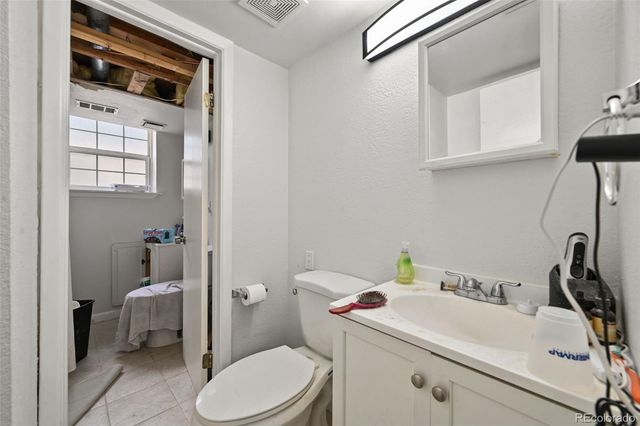 3480 S Akron Street 8, Denver, CO 80231